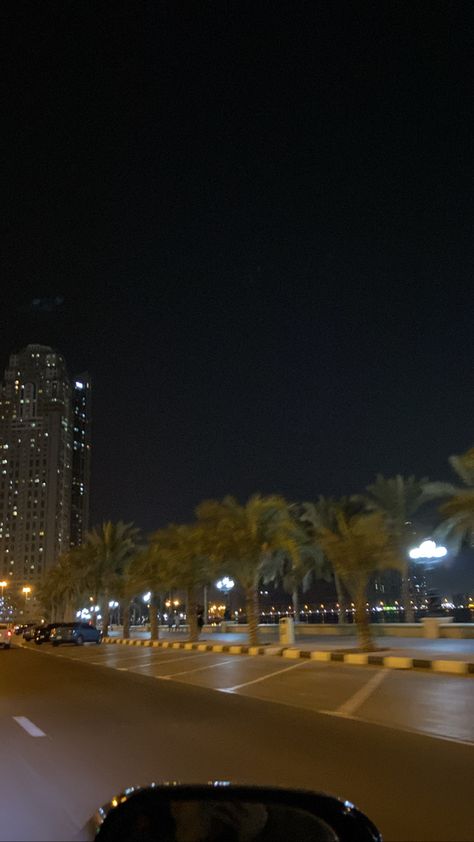 #citylife #citylights #sharjah #uae #nightlife #instagramstoryideas #views Sharjah Aesthetic, Uae Pictures, Dubai Video, Rainy Street, Dubai Aesthetic, Beach Video, Late Night Drives, Global Village, Driving Photography