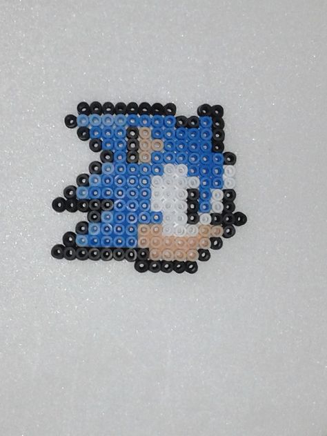 Perler Bead Sonic The Hedgehog, Sonic Pearl Beads, Sonic Fuse Beads, Sonic Beads Pattern, Sonic Perler Bead Patterns, Sonic Perler Beads, Pearl Beads Pattern, Sonic Birthday, Easy Perler Beads Ideas