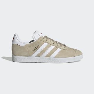 Adidas Gazelle Beige, Adidas Beige, Texlaxed Hair, Adidas Gazelle Shoes, Lisa Style, Beige Adidas, Poofy Hair, Gazelle Shoes, Casual Hair