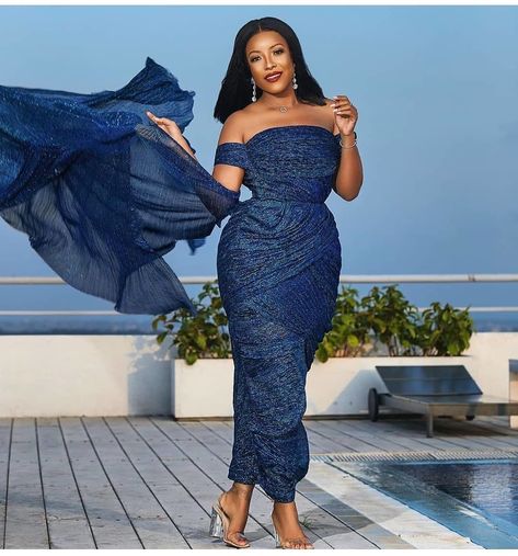 5 Uber-Chic #BNWeddingFlow Outfits You'll Absolutely Love Asoebi Gown Styles, Joselyn Dumas, Lace Gown Styles, African Inspired Clothing, Party Mode, Aso Ebi Styles, Gown Styles, Classy And Elegant, Asoebi Styles