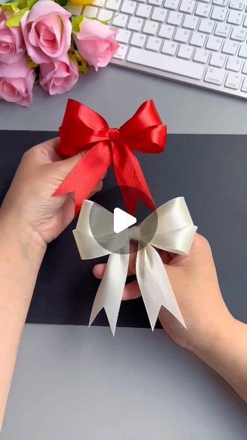 Paper Bow Tutorial, Bow Tutorial Ribbon Step By Step, Bow Origami, Paper Ribbon Bows, Simple Origami, Bow Craft, Diy Textiles, Knot Bow, Butterfly Bow