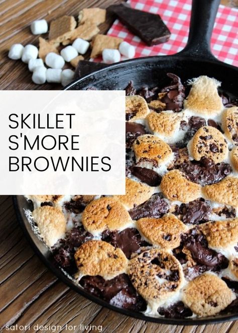 Grill Deserts, Camping Dessert Recipes, Smores Brownies, Pinterest Food, Homemade Strawberry Sauce, Camping Desserts, Homemade Snickers, Dessert Recipes For Kids, Recipe For Kids