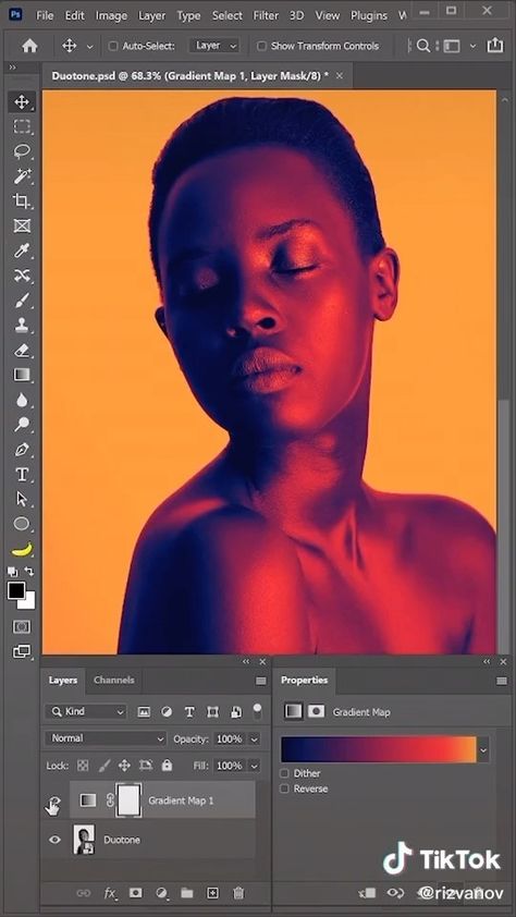 Duotone Photography, Photoshop Ideas Photo Editing, Pictures Editing, Gradient Map, Instagram Gradient, Editing In Photoshop, Adobe Photoshop Photography, Photoshop Tutorial Graphics, Photoshop Video Tutorials