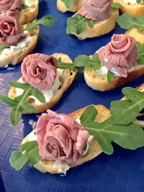 Roast Beef Appetizers, Beef Tea, Key Lime Cookies, Beef Appetizers, Tea Sandwich, Tea Party Sandwiches, Tea Sandwiches Recipes, Savory Cakes, Lime Cookies