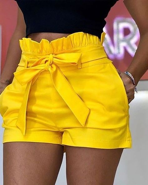 COMO HACER SHORTS DE MUJER CON PATRÓN PASO A PASO Como Fazer Short, Pants With Belt, Afrikaanse Mode, High Waist Short, Streetwear Shorts, Summer Streetwear, High Waist Shorts, Fashion Group, Plus Size Kleidung