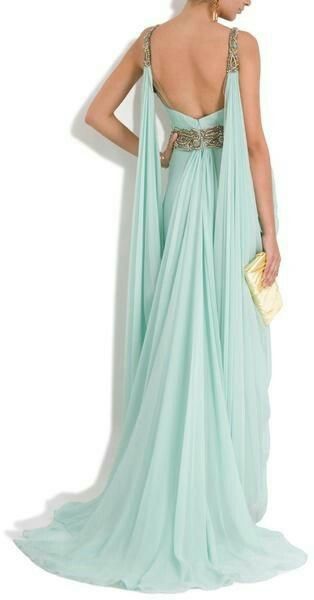 Grecian Gown, Looks Chic, Gorgeous Gowns, Marchesa, Beautiful Gowns, Fancy Dresses, Dream Dress, Wearing Dress, Gorgeous Dresses