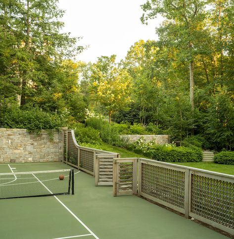 Landino Photo Sport Court And Pool Backyard Ideas, Tennis Court Landscape, Backyard Pickleball Court Landscaping, Sport Court Backyard Ideas, Pickle Ball Court Backyard, Pickleball Court Backyard, Home Tennis Court, Backyard Tennis Court, Backyard Pickleball Court