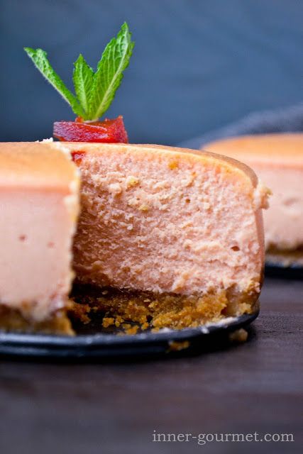 Guava Cheesecake, Guava Desserts, Guava And Cream Cheese, Guava Cake, Guava Recipes, Boricua Recipes, Coconut Cheesecake, Great Friend, Cheesecake Recipes