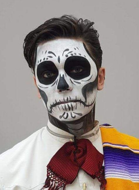 Day Of The Dead Face Paint Men, Catrina Costume, Halloween Bride Costumes, Skull Face Paint, Halloween Bride, Creepy Makeup, Creepy Halloween Makeup, Special Fx Makeup, Duo Halloween Costumes