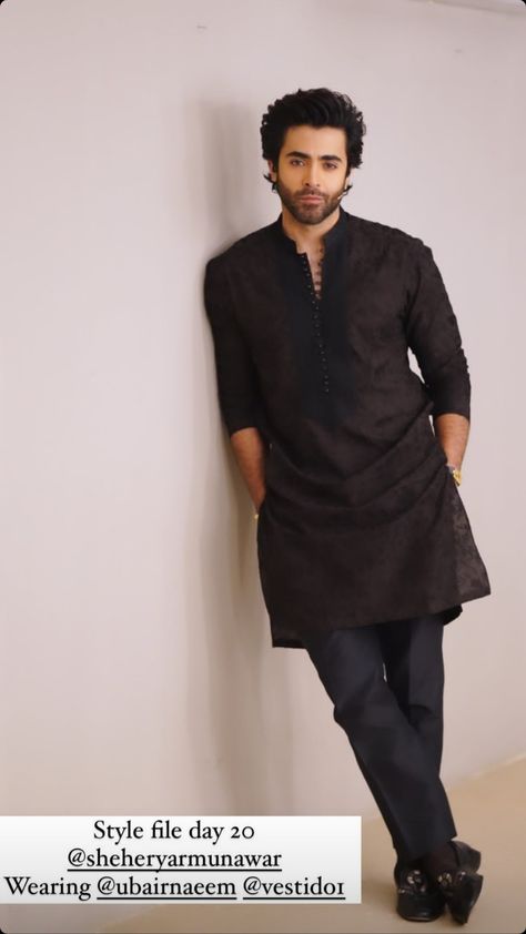 Panjabi Pose For Men, Kurta Photoshoot Men, Poses For Men In Kurta, Kurta Poses For Men, Kurta Poses, Sheheryar Munawar, Poses Tips, Khafif Mehndi, Mens Photoshoot