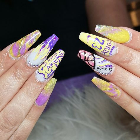 Lakers Nails, Nails Games, Basketball Nails, Acrylic Extensions, Birthday Nail, Nail Board, Gel Nail Art Designs, Black Nail Polish, Uv Gel Nails