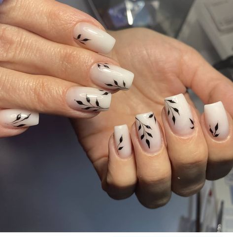 Rubber Gel Nails Ideas, Leaf Nail Design, Mail Design Ideas, Portugal Nails, Cow Nails, Graduation Nails, Grunge Nails, Work Nails, Summery Nails