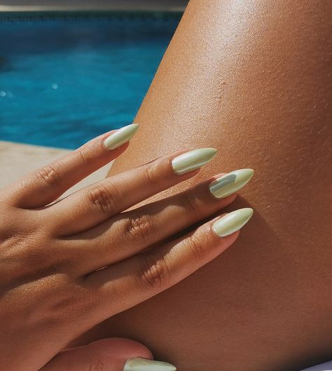 Lime green nails, chrome nails, lime green chrome nails, summer chrome nails, summer nails, nail inspo 2023, glazed donut green nails, summer nail inspo, nail inspiration, summer nails, summer nails 2023, aesthetic nails Yellow Green Chrome Nails, Vacation Nails Classy, Summer Glazed Nails, Lime Chrome Nails, Light Lime Green Nails, Beach Chrome Nails, Pastel Green Chrome Nails, Green Glazed Donut Nails, Mint Green Chrome Nails