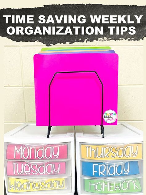 Teacher Files Organization, Teacher File Organization, Teacher Paper Organization, Organization For Teachers, First Year Teacher, Take Home Folders, Teacher Checklist, Manila Folder, Paper Clutter Organization