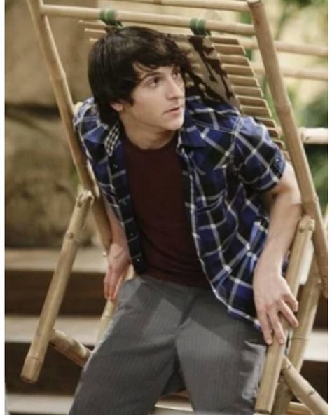 Mitchell Musso, Pair Of Kings, Mitchel Musso, Fraternal Twins, Back In My Day, Older Siblings, I Love Cinema, Disney Boys, Disney Xd