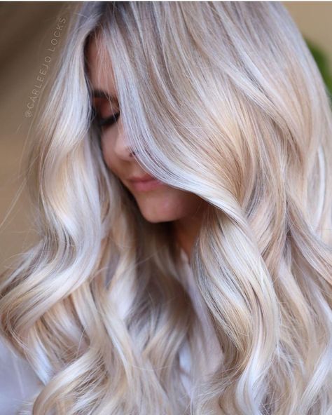 Balayage + Business Training on Instagram: “Pearls + Sandy Beaches By @carleejo.locks” Cream Blonde Hair Balayage, Pearly Blonde Hair, Cream Blonde Hair, Balayage Haircolor, Hair Color Unique, Blonde Hair Looks, Business Training, Long Wavy Hair, Vanilla Cream