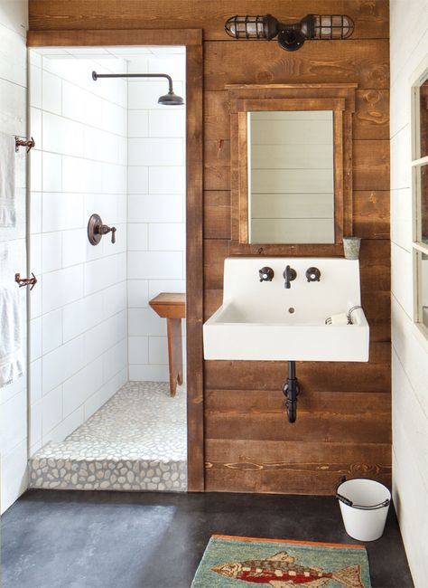 Sweet & Simple - Colorado Homes and Lifestyles - January-February 2015 Norwegian Bathroom Design, Pine Bathroom Ideas, Simple Cabin Bathroom, Bright Cabin Interior, Vintage Cabin Bathroom, Wood Panelled Bathroom, Rustic Modern Bathrooms, Cabin Cottage Interior, Simple Cabin Interior