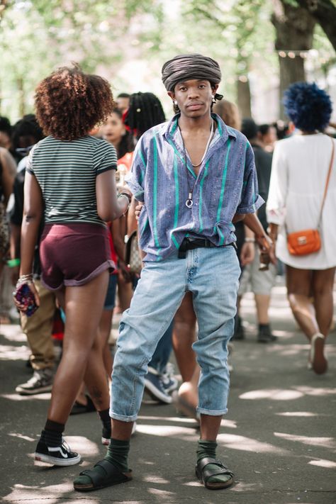 Afropunk Fashion, Afropunk 2017, Punk Fashion Men, Afro Punk Outfits, Boho Men Style, Afro Punk Fashion, Chocolate Cosmos, Mode Editorials, 2017 Style