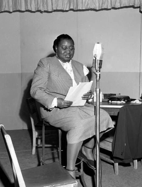 95 Hattie Mcdaniel Photos and Premium High Res Pictures - Getty Images Hattie Mcdaniel, Oscar Night, Black Actresses, Black Entertainment, Black Actors, African American History, Film Stills, Historical Society, Photo Archive