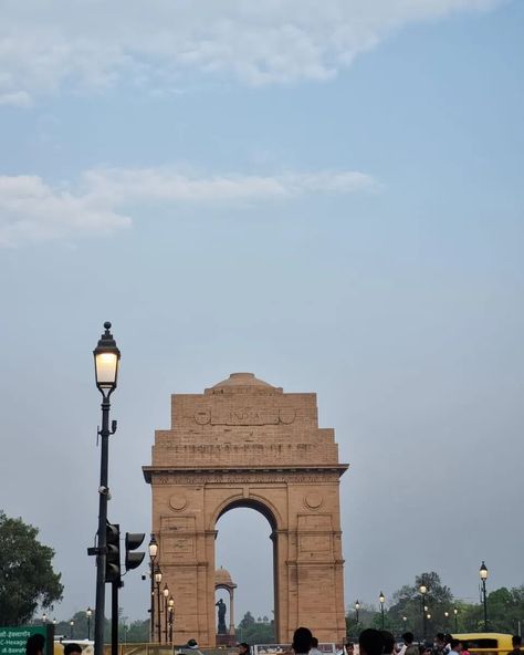 India gate 🇮🇳 📍Delhi India Gate Snap, Gate Way, India Gate, Insta Story, Monument, Gate, India, Quick Saves