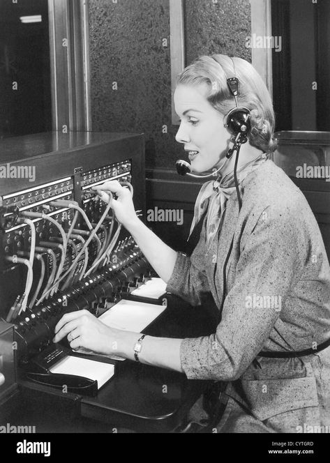 Old Fashioned Phone, Phone Operator, Old Fashioned Telephone, Telephone Operator, Word Cat, Police Women, Historical Pictures, She Shed, Image Processing