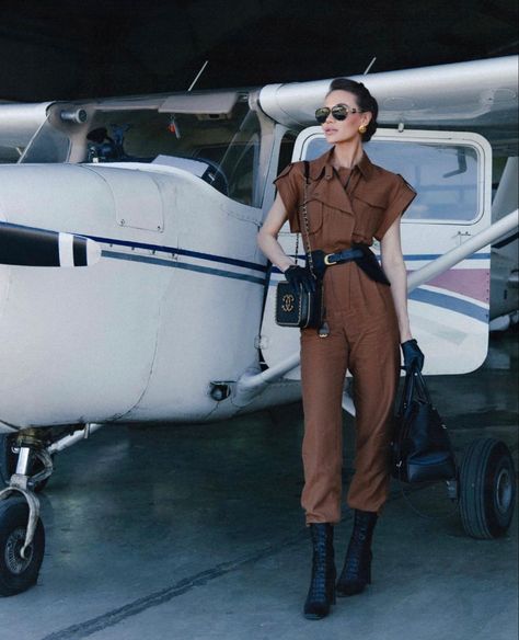 Aviator Outfit Aesthetic, Airshow Outfit Women, Pilot Outfit Women, Aviator Photoshoot, Plane Photoshoot, Woman Pilot, Female Pilot, Fly Outfit, Vintage Photoshoot