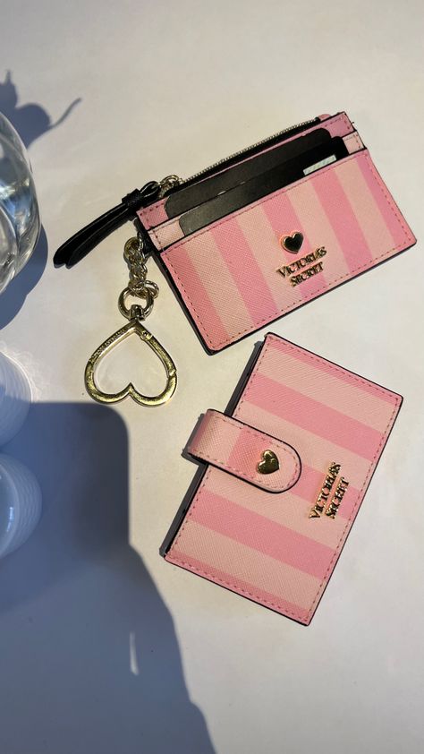 Vs Wallet, Victoria Secret Wallet, Victoria's Secret Aesthetic, Secret Wallet, Handbag Essentials, Pink Aura, Cute Wallets, Girly Bags, Pink Girly Things