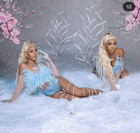 Winter Wonderland Theme Photoshoot, Snow Machine Photo Shoot, Winter Photoshoot Birthday, Winter Wonderland Photoshoot Black Women, Winter Birthday Shoot Ideas, Winter Wonderland Birthday Photoshoot, December Birthday Photoshoot Ideas, Winter Theme Photoshoot, Winter Themed Photoshoot