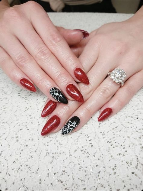 Spiderweb & red glitter sculpted acrylic almond nails by @kawaii_tsume Almond Nails Designs Red And Black, Red Nails With Spiderweb, Red Spiderweb Nails, Red Spider Web Nails, Red Spooky Nails, Red Halloween Nails Acrylic, Black And Red Halloween Nails, Halloween Nails Almond Shape, Red Nails Halloween