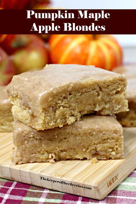 Maple Pumpkin Desserts, Maple Pumpkin Bars, Apple Pumpkin Bars, Maple Apple Blondies Recipe, Apple Cinnamon Blondies With Maple Cream Cheese, Apple Pumpkin Desserts, Applebees Maple Butter Blondie Recipe, Maple Glaze Apple Blondies, Pumpkin Maple Blondies