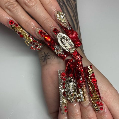 Lowrider Nails Acrylic, King Nails, Acrylic Nail Designs Classy, Idol Nails, Red And Gold Nails, Quinceanera Nails, Gold Acrylic Nails, Punk Nails, Red Acrylic Nails