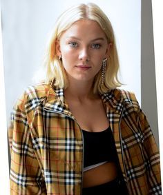 Discover the new era Discover the new era of Astrid S. Astrid S, Dope Music, Celebrity Singers, Personal Style Inspiration, Girls Music, Favorite Hairstyles, Justin Timberlake, Portrait Inspiration, Grown Up