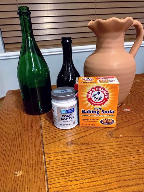 Diy Vase With Baking Soda, How To Paint Vase With Baking Soda, Painted Vases With Baking Soda, Paint Vases With Baking Soda, Paint Baking Soda Vase, Baking Soda In Paint, Baking Soda Paint Vase Diy, Painting Vases With Baking Soda, How To Paint Vases