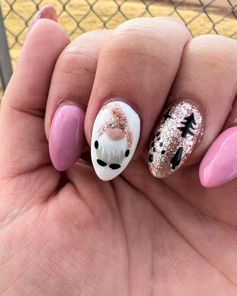 Pink Gnome Nails, Gnome Nail Art Designs, Gonk Christmas Nails, Gnome Christmas Nails, Gnome Nail Designs, Gonk Nails, Christmas Gnome Nails, Gnome Nails, Sage Christmas