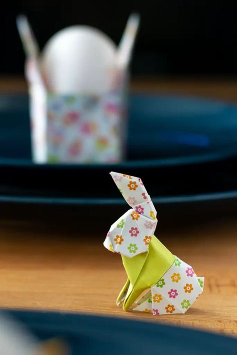 Origami Easter Bunny, Origami Bunny Easy, Easter Origami, Bunny Origami, Origami Bunny, Origami Rabbit, World Wonders, Easter Paper Crafts, Beautiful Origami