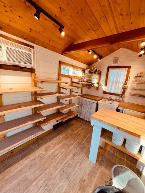 Pottery Studio Glaze Storage, Diy Art Studio Shed, Pottery Studio Aesthetic Home, Potters Studio, Ceramic Studio Design, Diy Pottery Studio, Pottery Shed Ceramic Studio, Pottery Studio Shed, Pottery Business