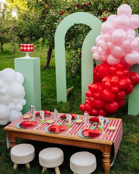 🍎A Bushel of Fun🍎 ———————————- Sorry guys! You’re going to be seeing apples for a while! I’m so obsessed with how this setup turned out. T… | Instagram Bushel Of Fun First Birthday, Orchard Birthday Party, Apple Party, Fall Birthday Party, Apple Birthday, Apple Hill, Bobbing For Apples, Fall Birthday Parties, 1st Birthday Themes