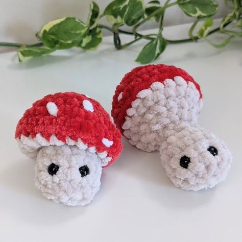 Crochet Mushie Pop Plushie | Soft Fidget Toy Popping Mushroom Crochet toys ideas #crochettoysideas #crochet #crochettoy #crochetpattern #crochetpatterns 2.20 Easy Crochet Animals, Crochet Mushroom, Crochet Birds, Crochet Bee, Kawaii Crochet, Crochet Design Pattern, Quick Crochet, Fun Crochet Projects, Crochet Design