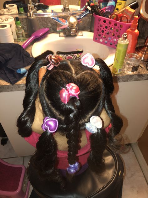 Heart Parted Braids, Heart Ahoge Hairstyle, Heart Shaped Part In Hair, Valentine’s Day Braids, Valentine Braids, Heart In Hair, Heart Part Hairstyle, Heart Buns Hair, Heart Shaped Hairstyles