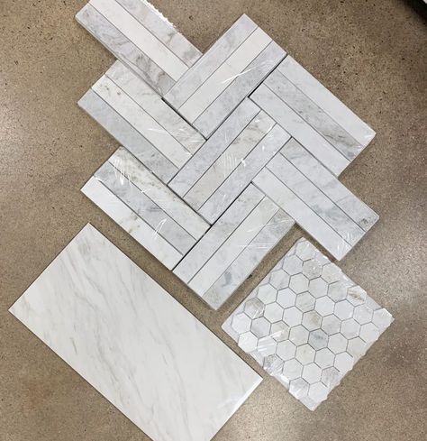 Classic Bathroom Floors, Master Bath Marble Floor, Primary Shower Tile Ideas, Mosaic Bathroom Floor Tile Ideas, Bathroom Tile Pairings, Floor And Decor Bathroom, Home Depot Bathroom Tile, Bathroom Tile Trends, Oasis Bathroom