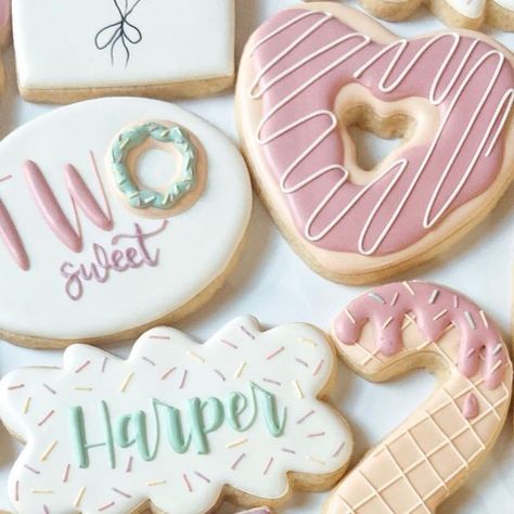 Two Sweet Birthday Cookies, Two Sweet Cookies, Two Sweet Party 2nd Birthday, Two Sweet Party, Two Sweet Birthday, Birthday Sugar Cookies, Sweet Party, Two Sweet, Sweet Birthday