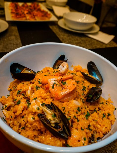 Authentic Seafood Risotto from Southern Italy - Creamy & Delicious Recipe Italian Sea Food, Seafood Risotto Recipes, Texas Meals, Seafood Cuisine, Italy Dinner, Cooking Risotto, Cultural Foods, Creamy Risotto, Food Savory