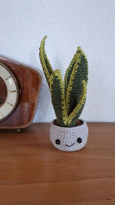 Plantas A Crochet, Amigurumi Plants, Ideas Para Tejer, Plants Crochet, Crochet Succulent, Easy Crochet Animals, Crochet Fairy, Crochet Cactus, Beginner Crochet Tutorial