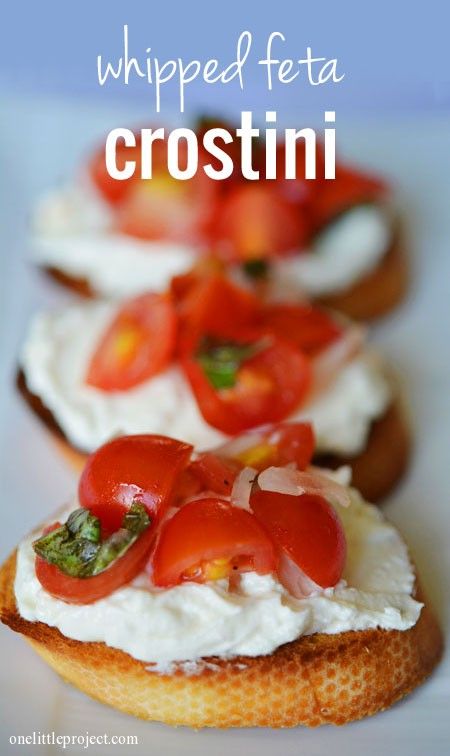 Whipped Feta Crostini Recipe - an amazing appetizer idea via One Little Project Greek Canapes, Whipped Feta Crostini, Jalapeno Recipes Appetizers, Feta Crostini, Friendsgiving Recipes Appetizers, Tapas Ideas, Recipes Burgers, Pilsbury Recipes, Kale Salads