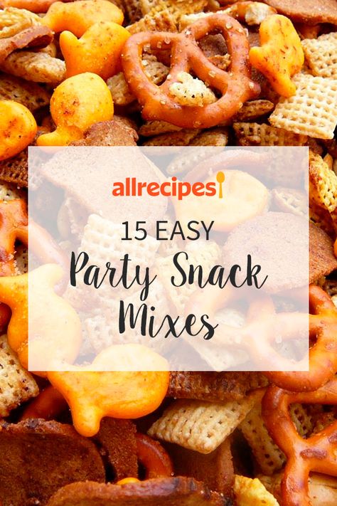 Best Grab And Go Snacks, Dry Party Snacks, Packaged Snacks For Party, Snack Cups For Party, Individual Snacks For Party, Snack Cup Ideas, Snacks To Bring To A Party, Salty Crunchy Snacks, White Chocolate Snack Mix