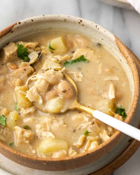 Gluten Free White Chicken Chili Gluten Free White Chicken Chili, Easy White Bean Chicken Chili, Gluten Free Chicken Soup, Gluten Free Dairy Free Dinner, Chili With Beans, Chicken Potato Soup, White Chicken Chili Recipe, White Bean Chicken Chili, Dairy Free Soup