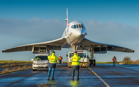 Have planes ever looked so good? Concorde completes final journey to new £19m home — Aerospace Bristol Southwest England, Passenger Aircraft, British Aircraft, Commercial Aircraft, Foxtrot, Civil Aviation, Aircraft Pictures, British Airways, Air France