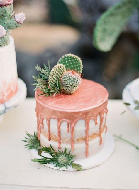 a naked wedding cake with copper dripping, thistles and cacti for a desert wedding Bolo Tumblr, Party Desert, Desert Party, Cactus Cake, Party Colors, Cactus Party, Torte Cupcake, Frosé, Naked Cakes