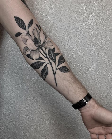 Realistic Magnolia Tattoo, Magnolia Tattoo Inner Arm, Magnolia Tattoo Linework, Magnolia Tattoo Blackwork, Black And Gray Botanical Tattoo, Hand Tattoos Pictures, Hand Tattoo Images, Tattoo Samples, Magnolia Tattoo