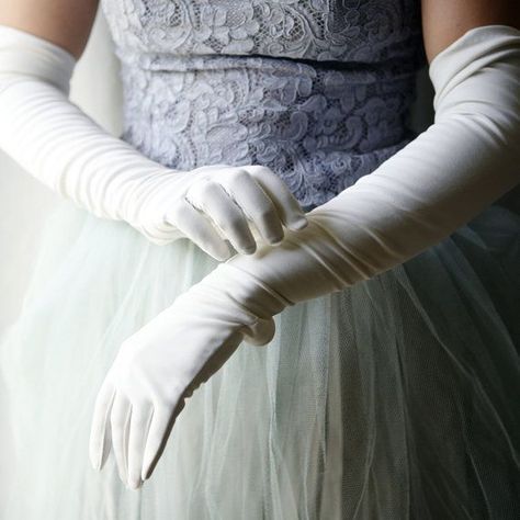 Vintage Lace Long Gloves | Long white gloves and a vintage blue lace dress with tulle ... Long White Gloves, Cinderella Aesthetic, Royal Aesthetic, Vintage Gloves, Princess Diaries, Caroline Forbes, Winona Ryder, Long Gloves, Princess Aesthetic